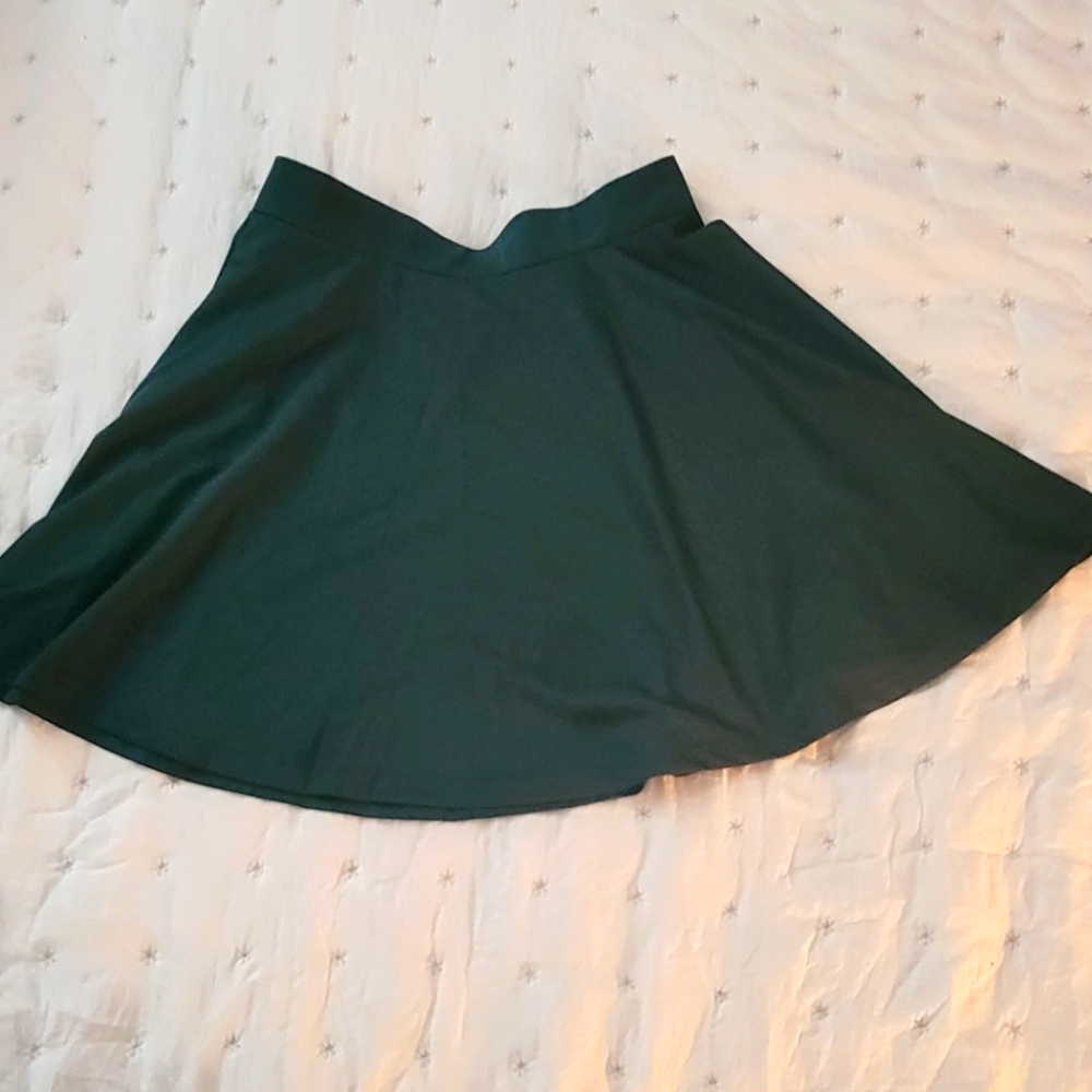 Skater Skirt Smooth Material Sz ML